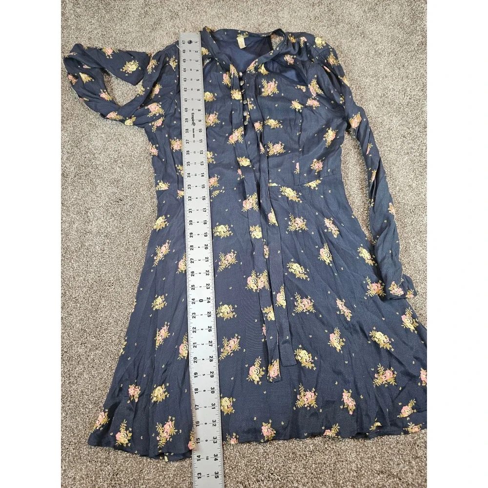 Free People Floral Shoulder Cut Out Mini Dress Navy Blue Long Sleeve Size 8